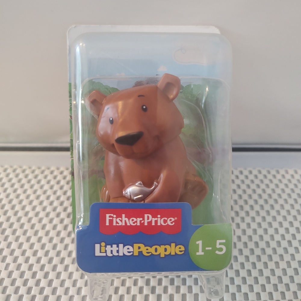 Fisher Price Little People Brown Bear NWT Zoo Animal Figure